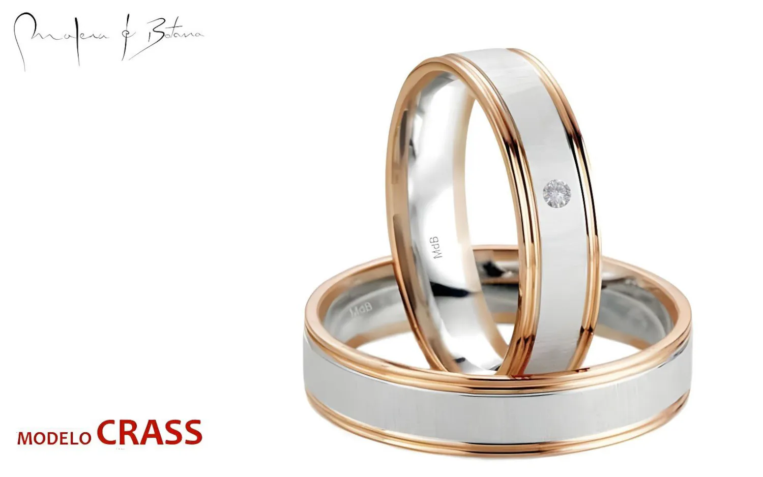 Anillos de matrimonio bicolor con centro mate, bordes pulidos y piedra.